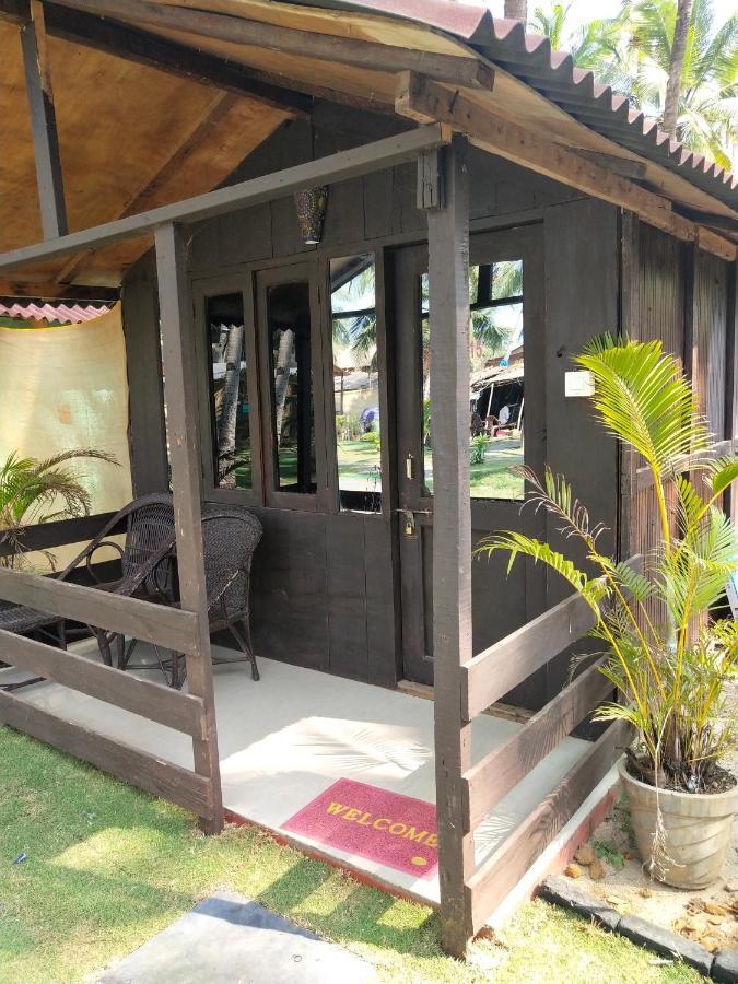 Papillon Beach Huts Hotel ปาโลเลม ภายนอก รูปภาพ
